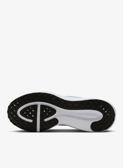 Nike Revolution 8