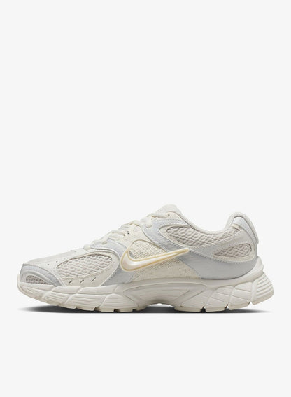 W NIKE V5 RNR SIB