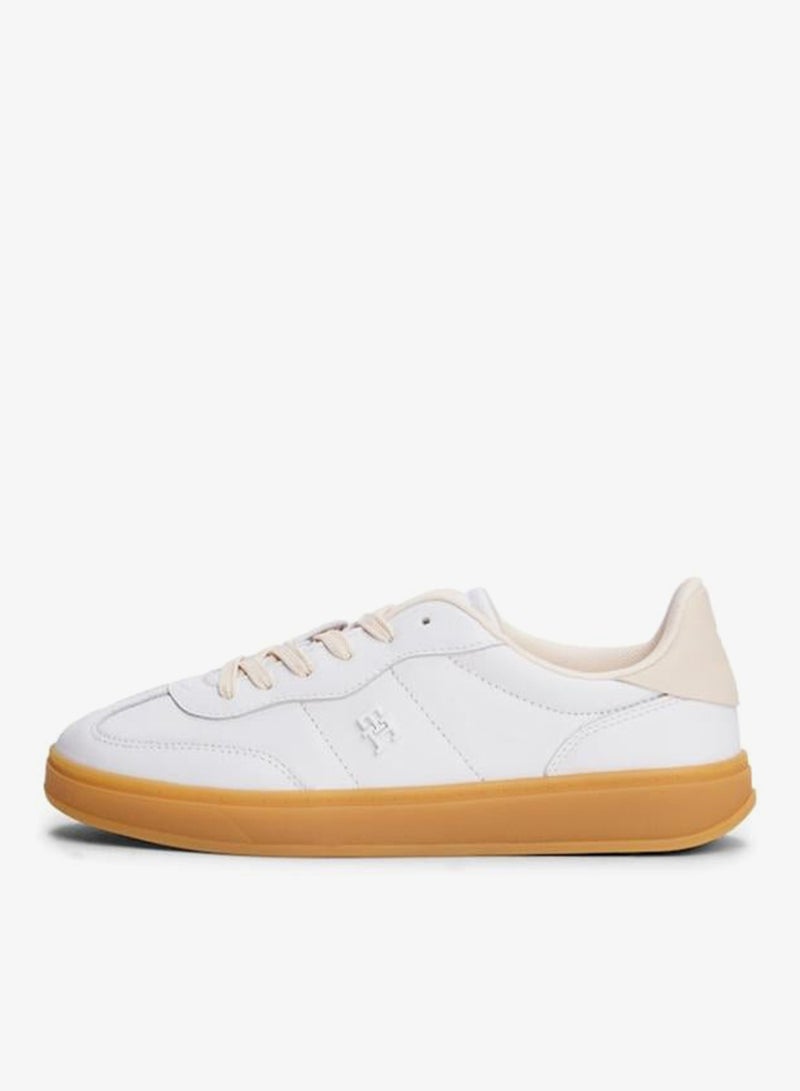 Premium Heritage Low Top Sneakers