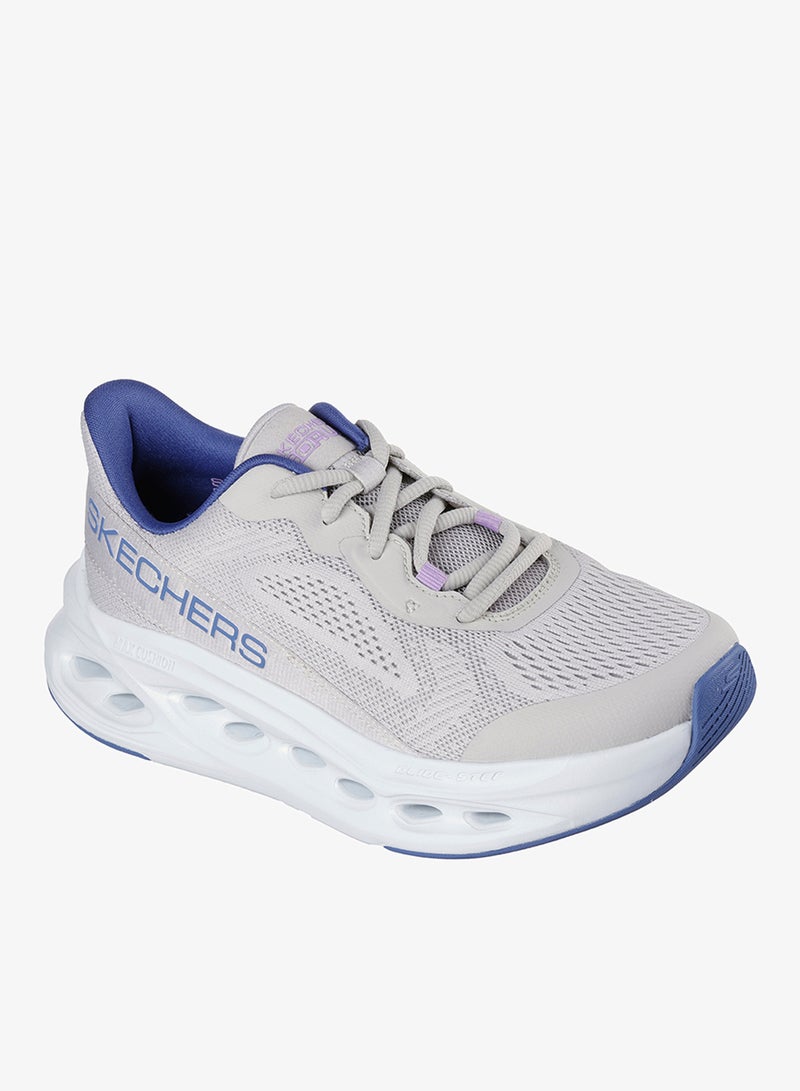 Max Cushioning Glide-Step