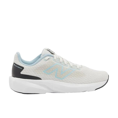 413  Sports Shoes