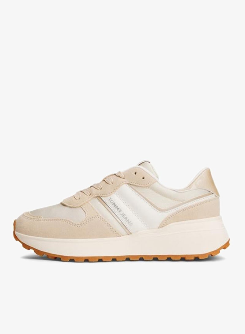 Cleated Runner