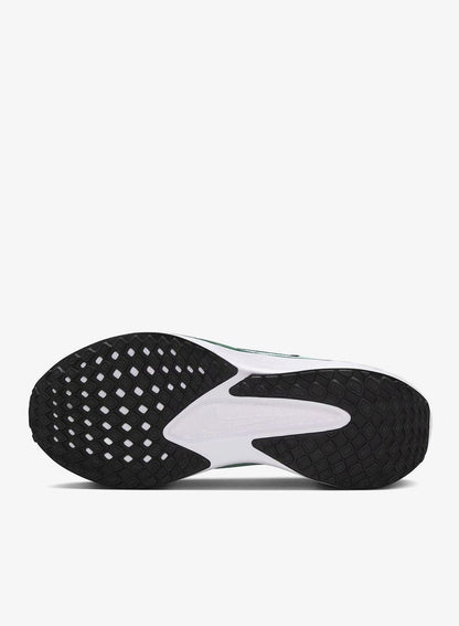 Nike Quest 6