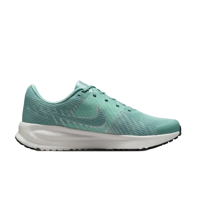 Nike Run Defy