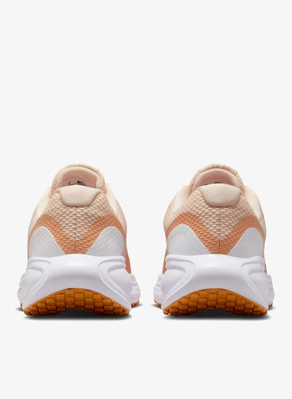 Nike Revolution 8