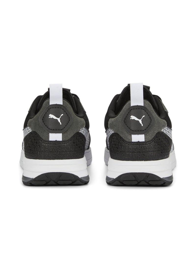 R22 Mono Mens Black Sneakers