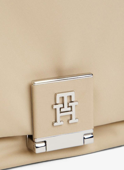 Her Medium Shoulder Bag