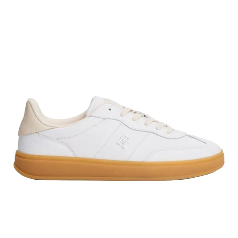 Premium Heritage Low Top Sneakers